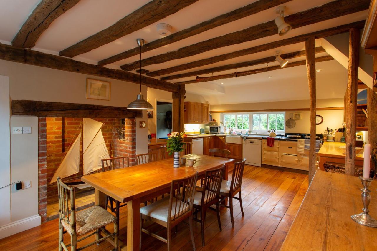 Pounce Hall -Stunning Historic Home In Rural Essex Saffron Walden Exteriör bild