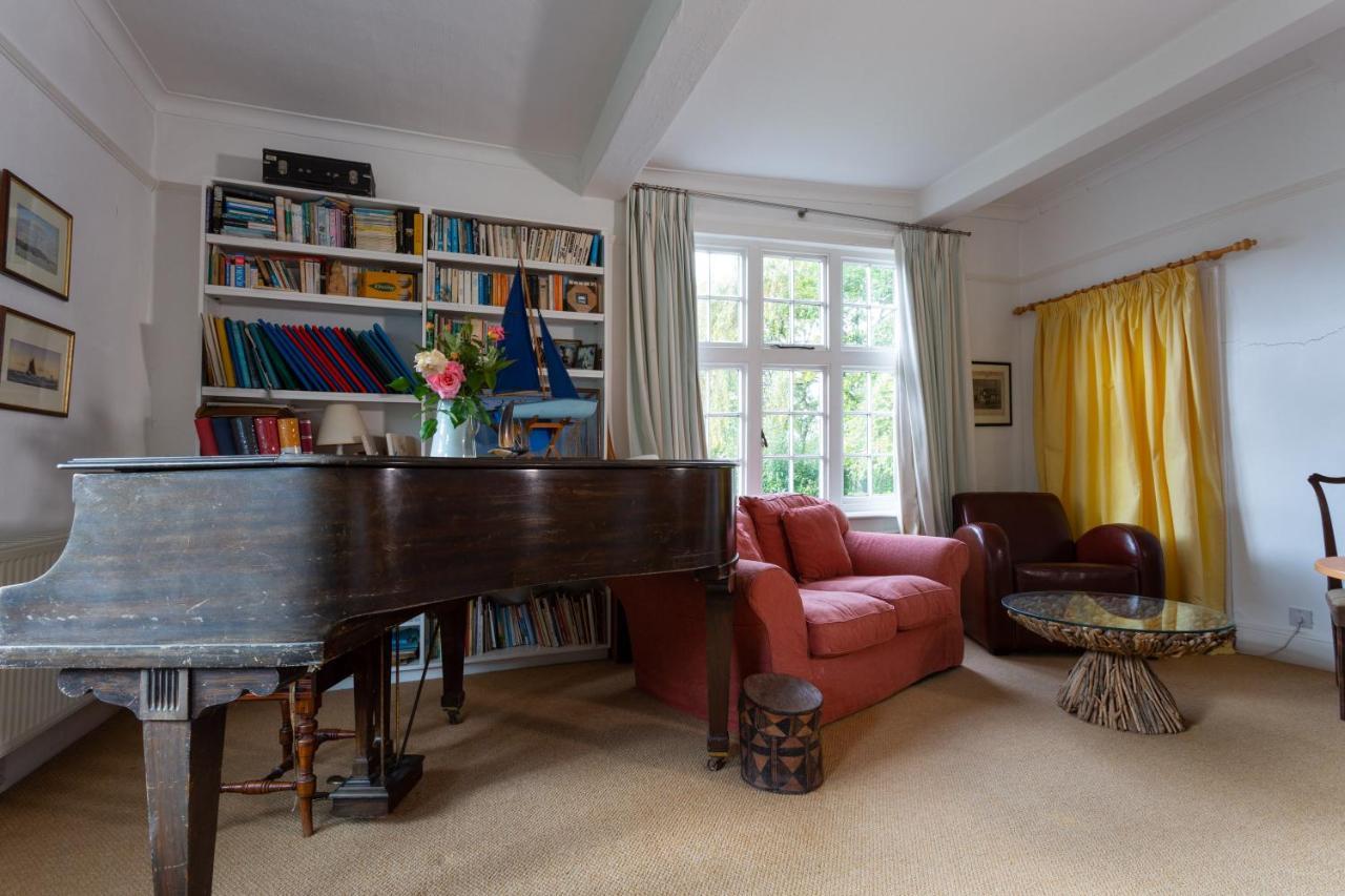 Pounce Hall -Stunning Historic Home In Rural Essex Saffron Walden Exteriör bild