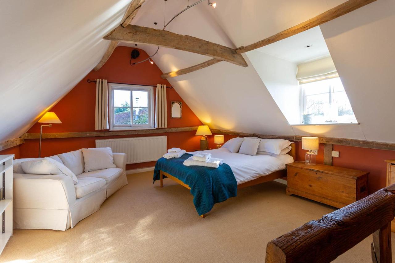 Pounce Hall -Stunning Historic Home In Rural Essex Saffron Walden Exteriör bild